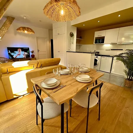 T2 Mediterraneen Apartmán *